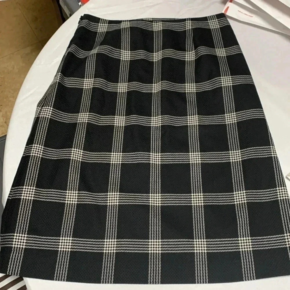 PENDLETON Women’s Skirt, Excellent Condition. - Picture 4 of 4